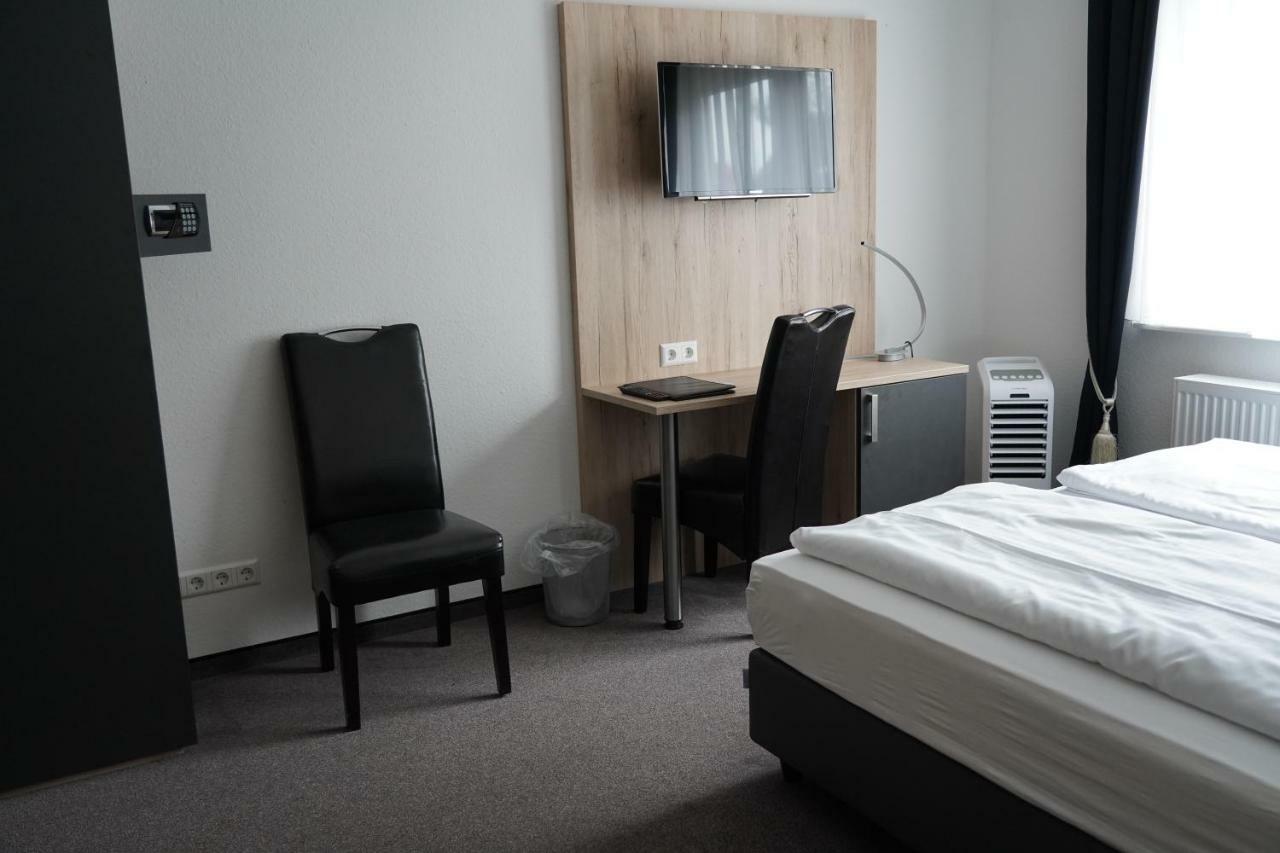 Hotel & Restaurant Blume Wolfsburg Eksteriør bilde