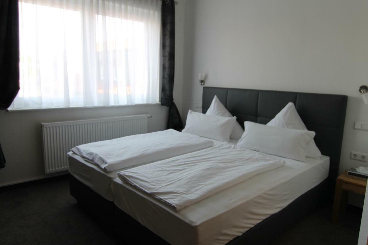 Hotel & Restaurant Blume Wolfsburg Eksteriør bilde